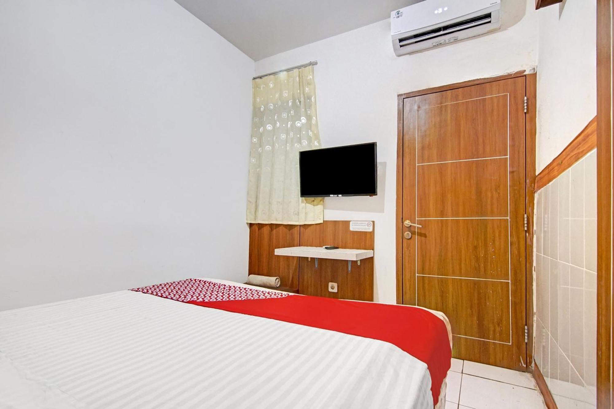 Super Oyo 90422 Mall Of Indonesia Jakarta Ngoại thất bức ảnh